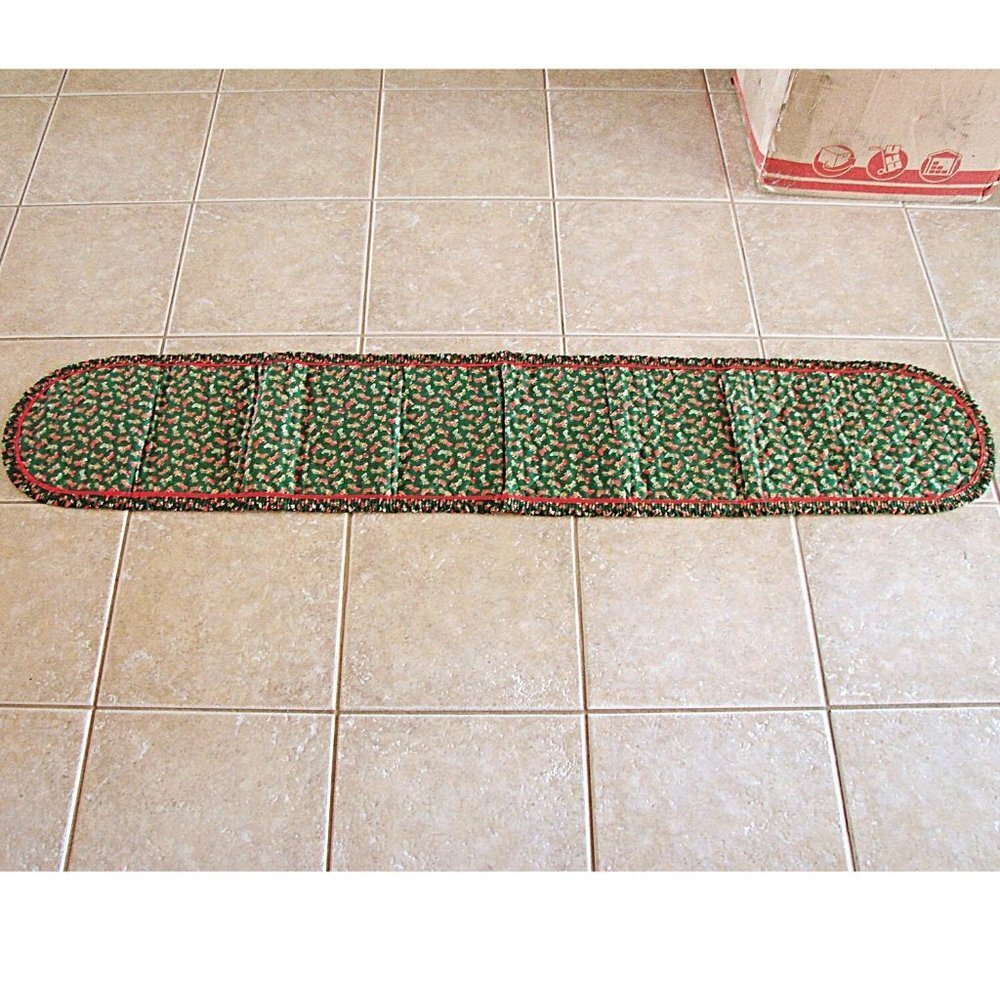 Handmade Christmas Holiday Decor Red Green Ruffled Edges Table Runner 68x13